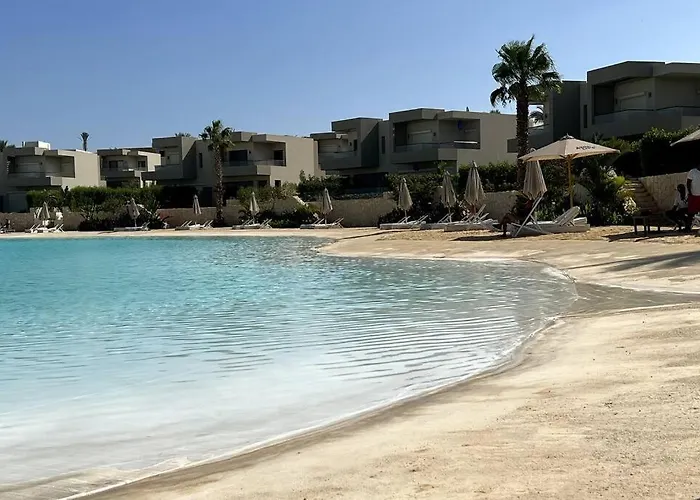 Boho Lagoon Garden Escape - Azha Sokhna *